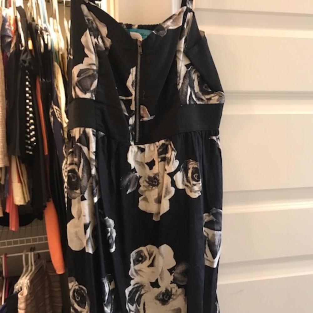 Black and white zipper front mini